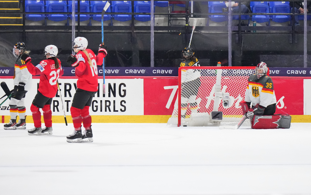 Switzerland celebrates OT goal vs Germany