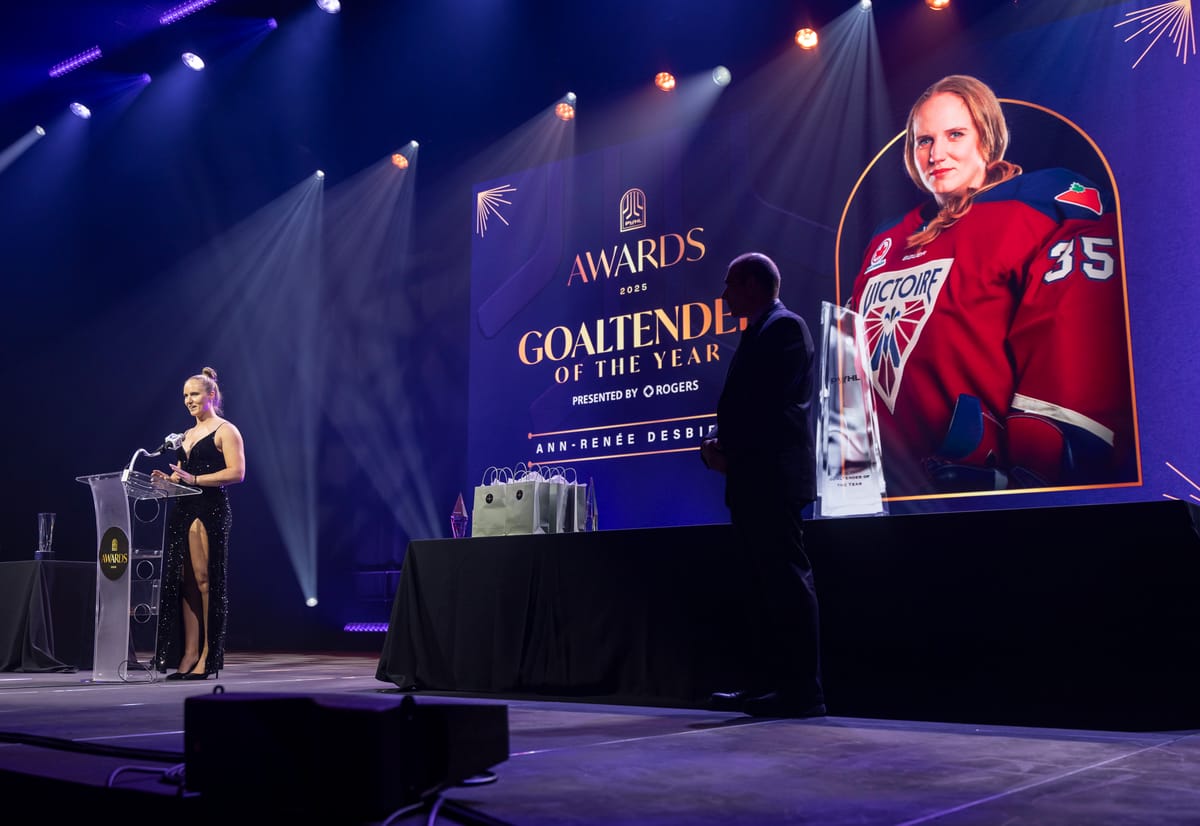 Ann-Renée Desbiens's Dominant Season Wins Goalie of the Year & Should Have Won MVP